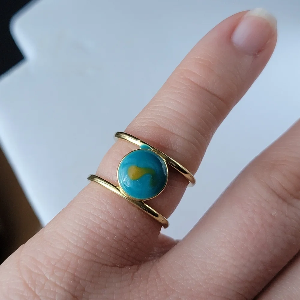 Turquoise and Gold Swirl Enamel Ring Gold Tone Size 6.5 Midi Ring